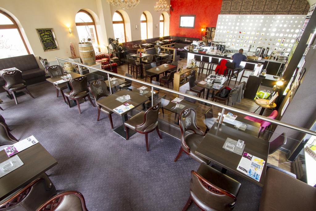 Hotel Grand Zilina Bagian luar foto