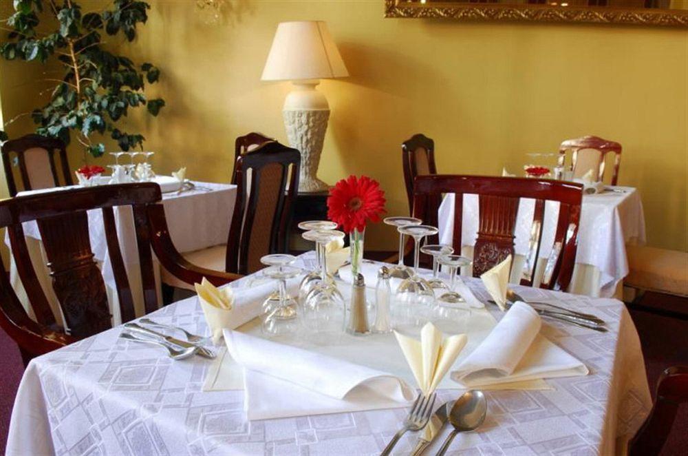 Hotel Grand Zilina Bagian luar foto