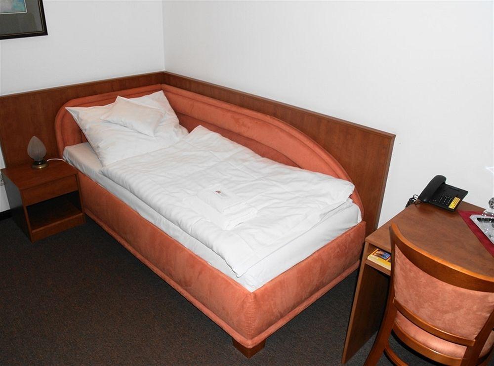Hotel Grand Zilina Bagian luar foto