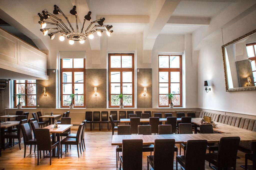 Hotel Grand Zilina Bagian luar foto