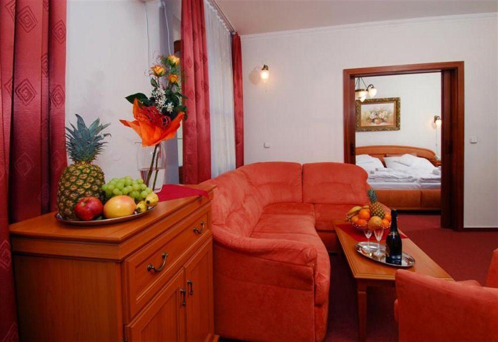 Hotel Grand Zilina Bagian luar foto