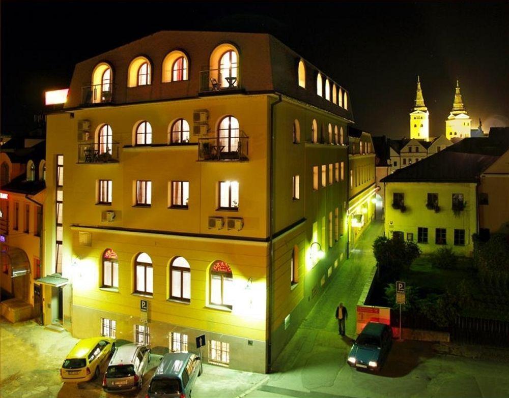 Hotel Grand Zilina Bagian luar foto