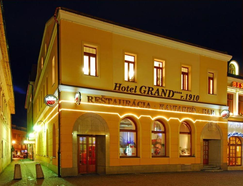 Hotel Grand Zilina Bagian luar foto