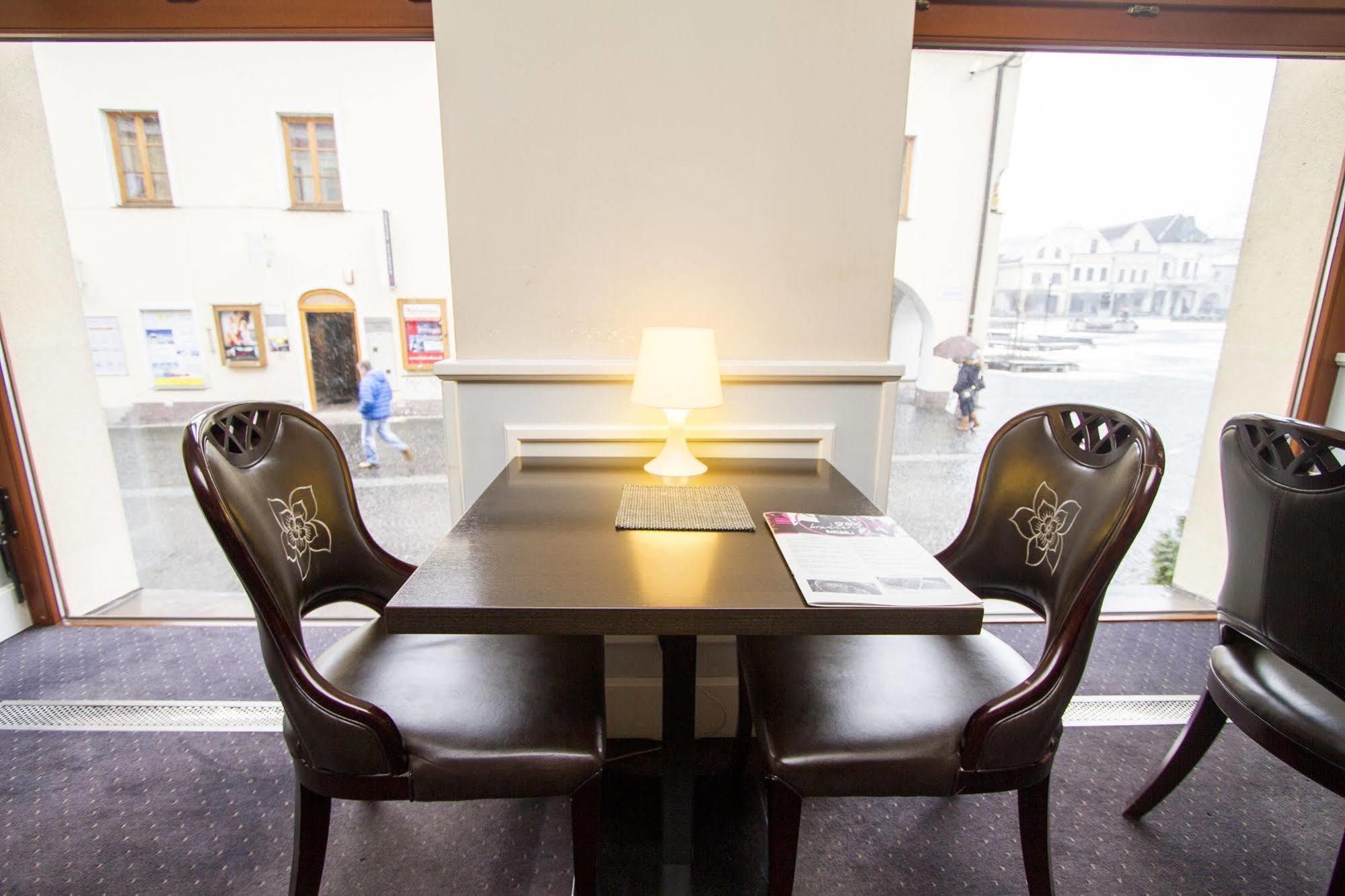Hotel Grand Zilina Bagian luar foto