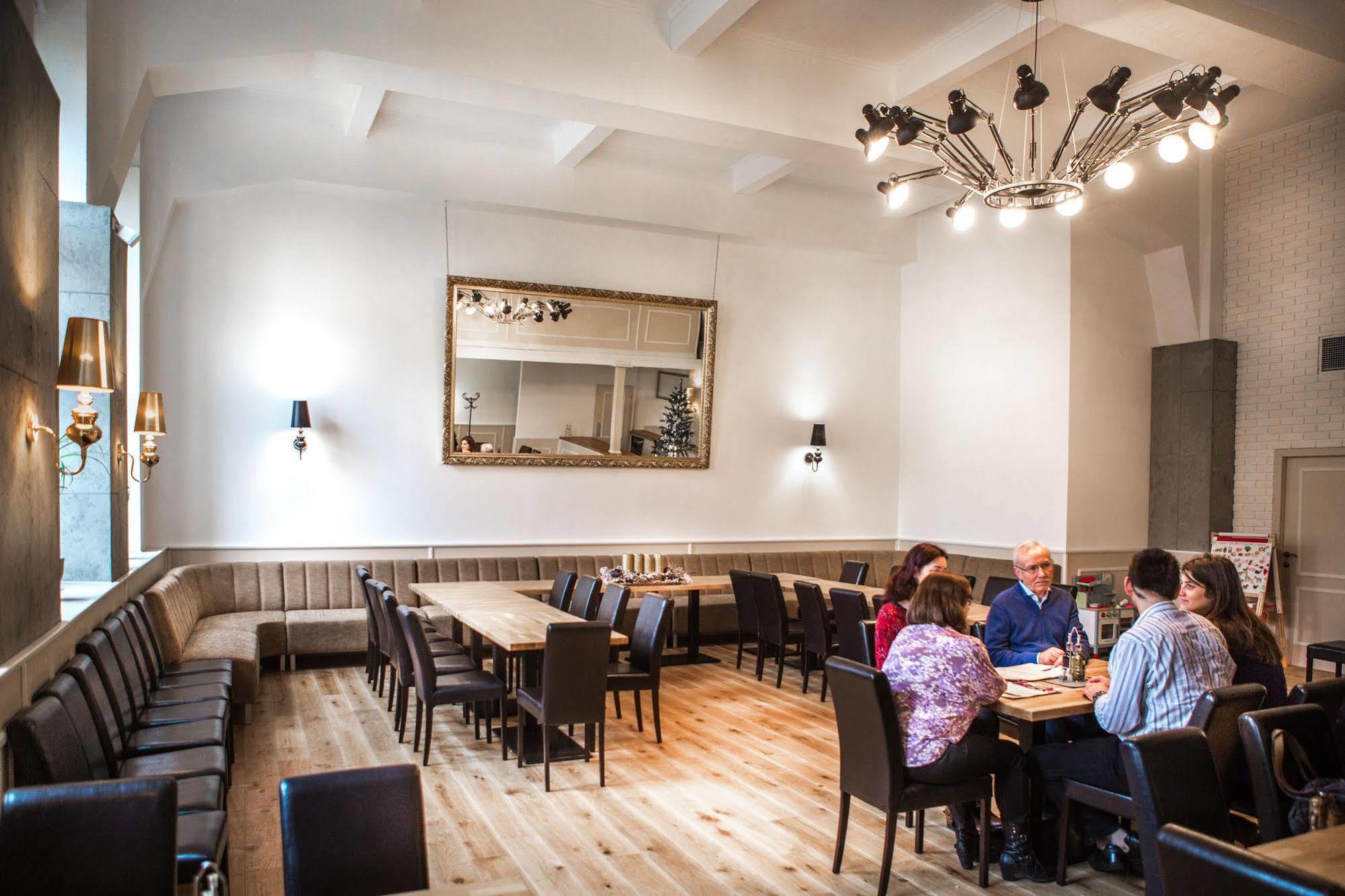 Hotel Grand Zilina Bagian luar foto